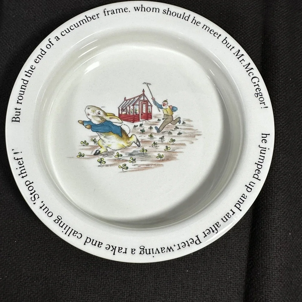 2 pc Beatrix Potter PETER RABBIT Wedgwood of Etruria & Barlaston Child Dish Set - Picture 6 of 10